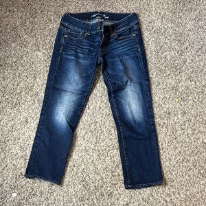 American eagle capris dark wash